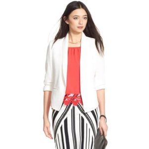 NWT Mural Curvy Hem Blazer in White